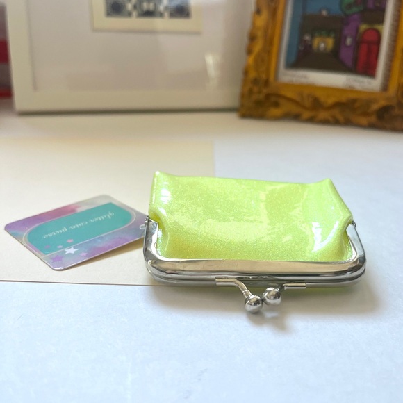 🍭 3/$10 neon green coin purse - Picture 9 of 12